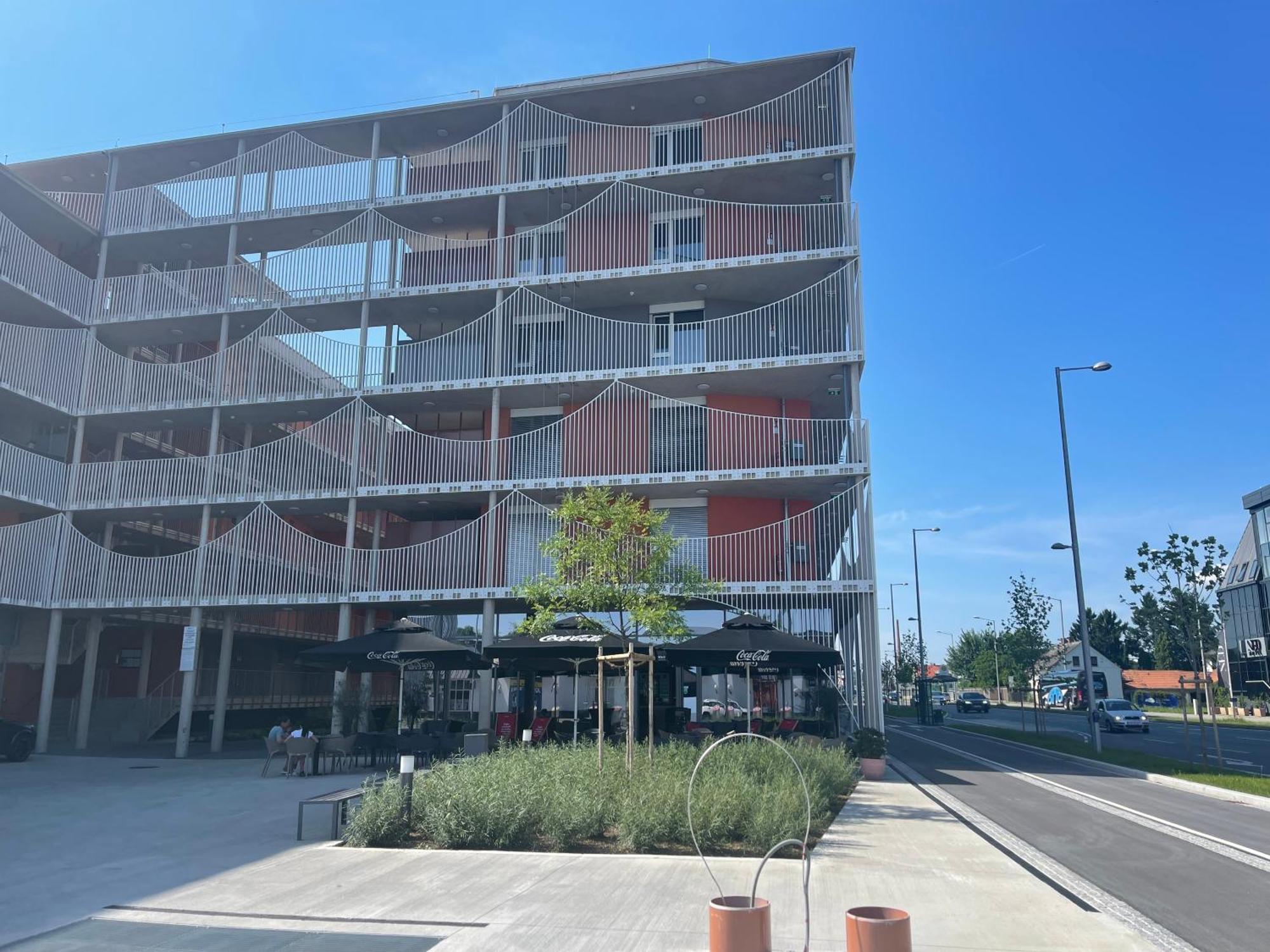 Apartmán 100 Qm Penthouse, Self-Check-In, 2 Parkplaetze Štýrský Hradec Exteriér fotografie